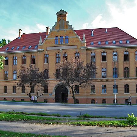 Younior-Hotel Stralsund Ngoại thất bức ảnh