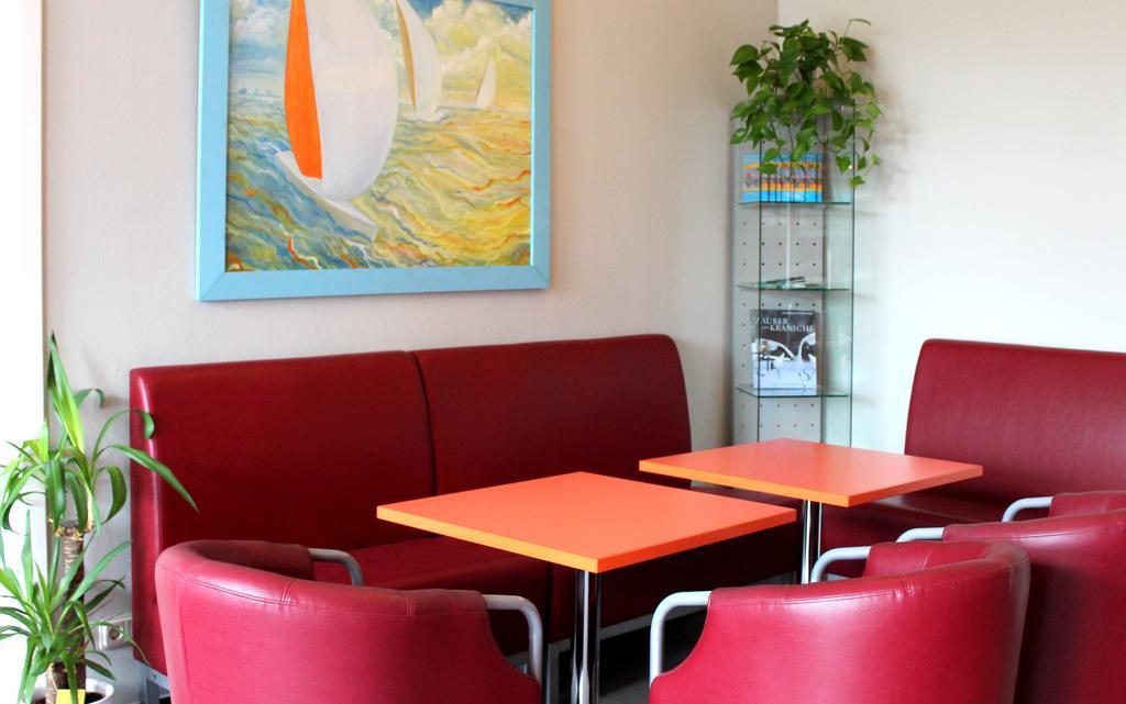 Younior-Hotel Stralsund Ngoại thất bức ảnh