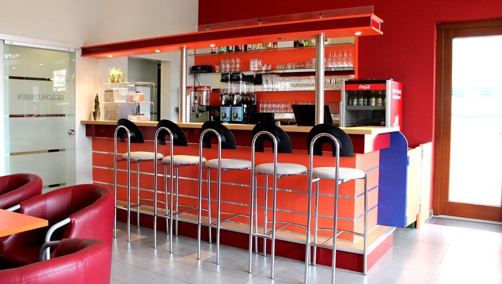 Younior-Hotel Stralsund Ngoại thất bức ảnh