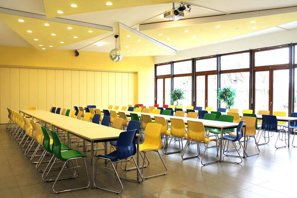 Younior-Hotel Stralsund Ngoại thất bức ảnh